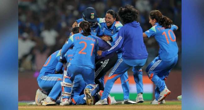 மகளிர் புதிய உலக சாம்பியன் யார்?